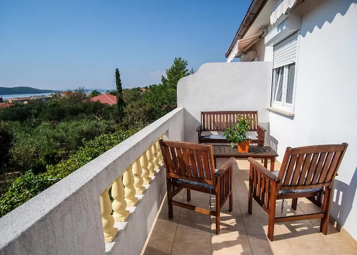 With A Parking Space Barbat, Rab - 14431 Appartamento Barbat na Rabu
