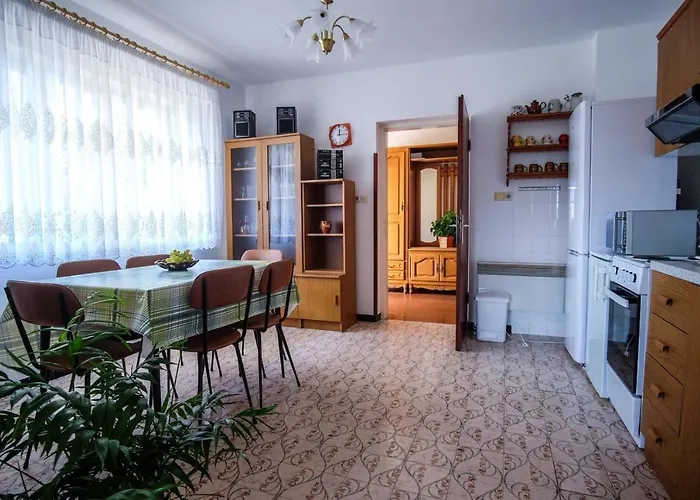 With A Parking Space Barbat, Rab - 14431 Appartamento *
