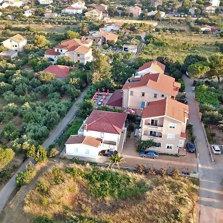 With A Parking Space Barbat, Rab - 14431 Апартаменты *