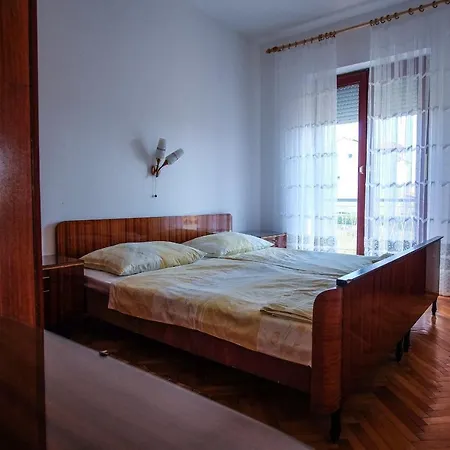 With A Parking Space Barbat, Rab - 14431 Апартаменты *