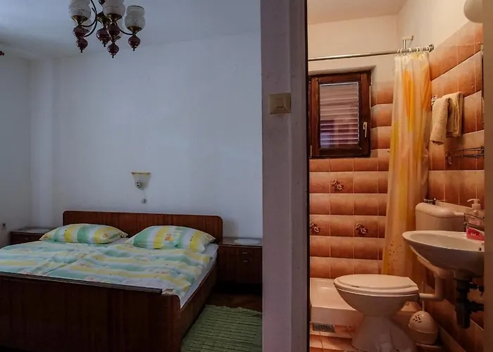 With A Parking Space Barbat, Rab - 14431 Apartment Barbat na Rabu